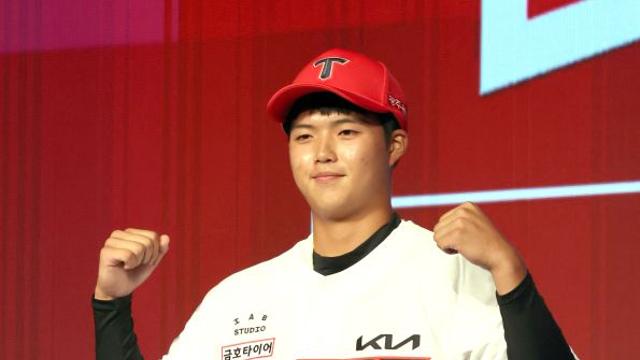 노히터 김태형·90탈삼진 이호민 품은 KIA, 권윤민 팀장 