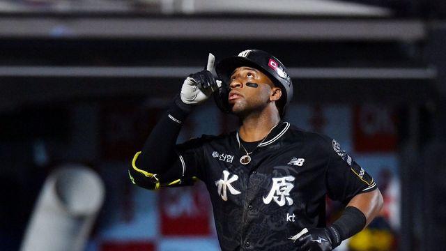 로하스, 홈런 세리머니~