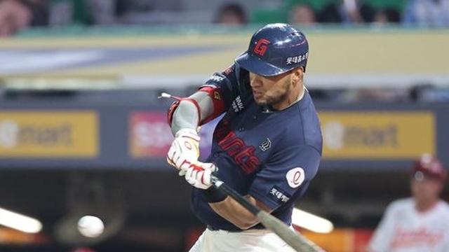 레이예스 '전 경기 출전＋200안타' 도전…15경기 남기고 180안타