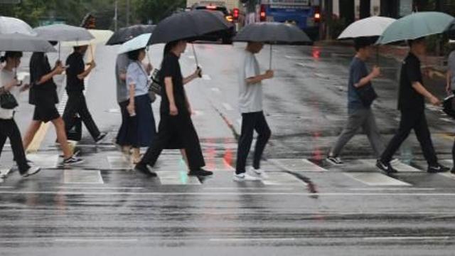 [오늘 날씨] 전국 대부분 지역 비…서울 낮 최고 기온 29도
