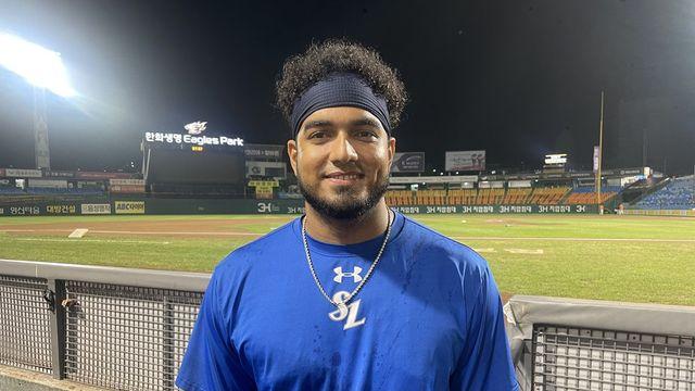 '9년만' 외인 동반 10승…레예스 