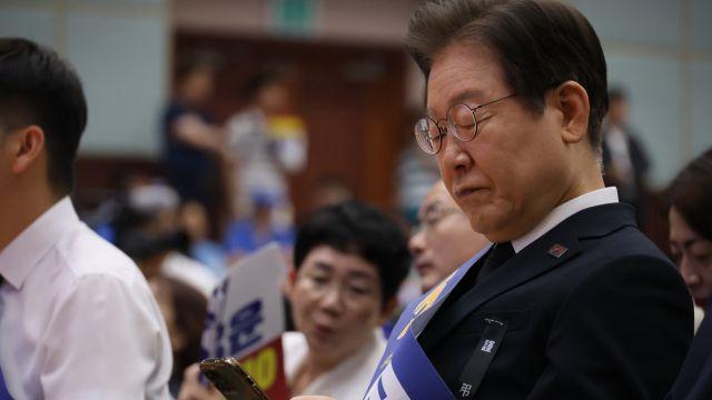 차기 대권 주자 적합도 조사 들여다보니…이재명 44.5%, 한동훈 22%