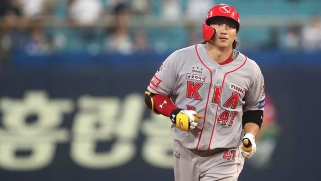 '2024 한국 프로야구 우익수 연봉 순위' 공동 2위는 나성범·박건우, 1위는 바로…