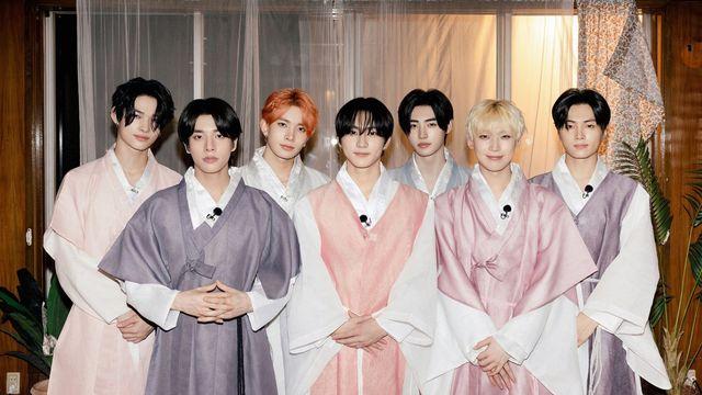 ‘국대 아이돌’ 엔하이픈, 한복 차림으로 전세계에 추석 인사