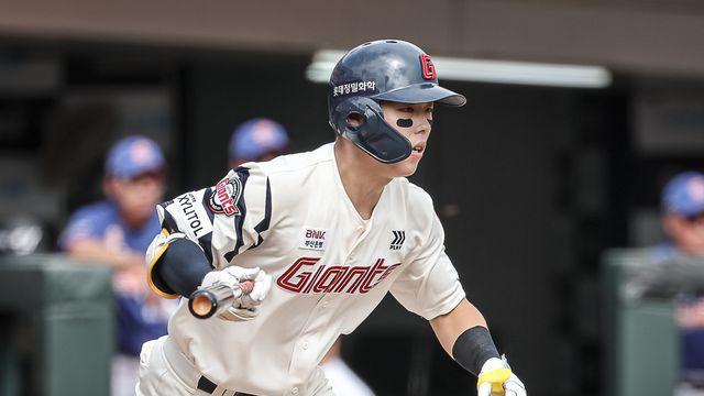와이스 페이스 좋았는데…'2G 34안타 28득점' 김태형 감독 