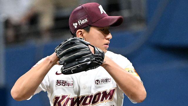 '끝내기 안타 허용' 주승우 향한 홍원기 감독의 격려 