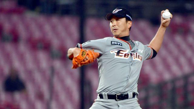 살아있는 불펜 레전드 떠난다… 한화 정우람, 올 시즌 끝으로 은퇴