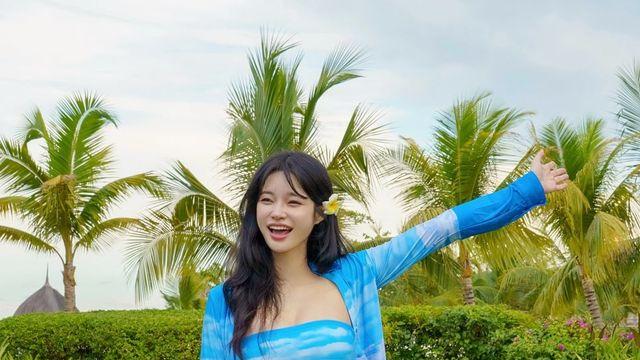 한으뜸, 화사한 D라인 뽐내며 우아한 매력 발산