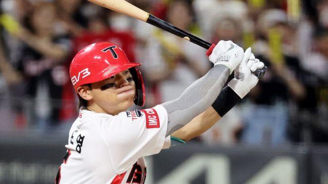 KIA 김도영, 시즌 36호포 폭발…40-40에 홈런 -4·도루 -1