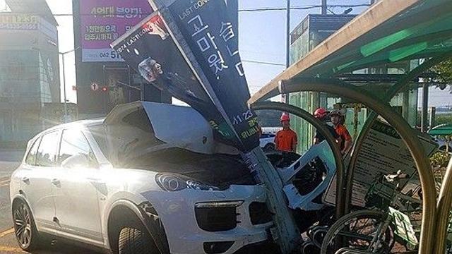 추석날 음주운전 30대, 가로등·자전거보관함 들이받아