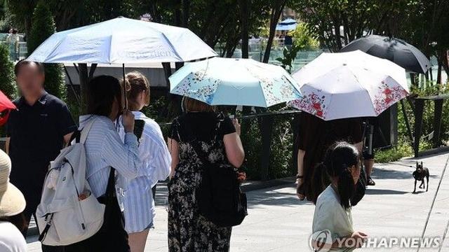 [날씨]오늘 연휴 마지막날 늦더위 속 소나기…낮 최고 34도