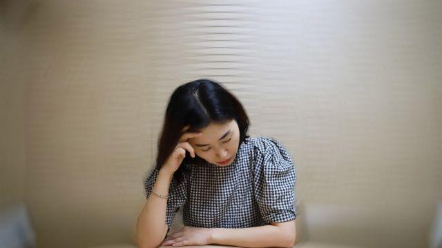 가만히 앉아있다가 갑자기 어지럼증 생겼다면?
