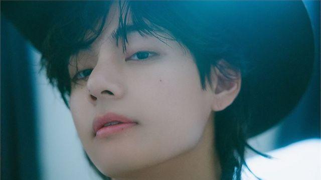 [BTS News] 방탄소년단 뷔 ‘프렌즈’(FRI(END)S), 스포티파이 3.4억 스트리밍 돌파...군백기가 뭐지