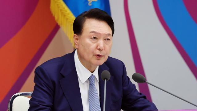 尹, 오늘 체코 순방길…원전 포함 경제 협력 확대 논의