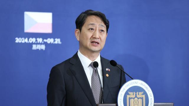 안덕근 