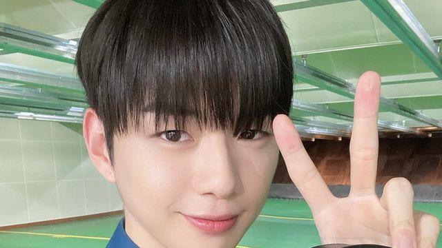 ‘아이돌픽’ 강다니엘, 최고의 흑발 미남 아이돌 [DA:차트]