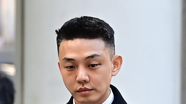 구속된 유아인, 동성 성폭행은 무혐의…