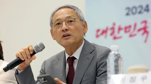 유인촌 문체부 장관, 정몽규 축구협회장 퇴진 요구… 