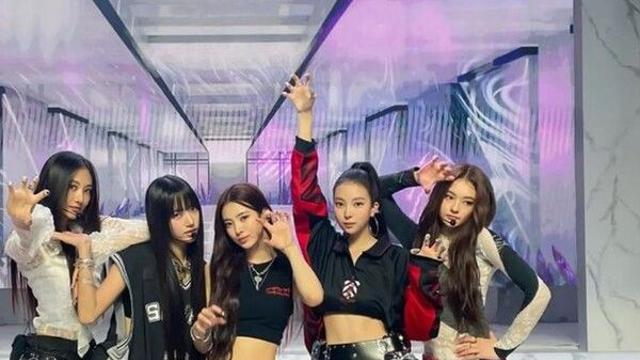 '테디 걸그룹' 미야오, 올해 신인 아이돌 판도 바꾸는 중