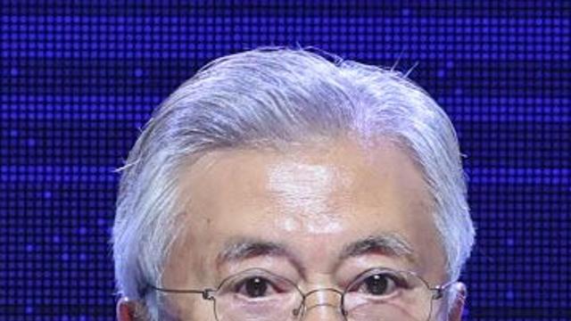 `대화` 강조한 文 