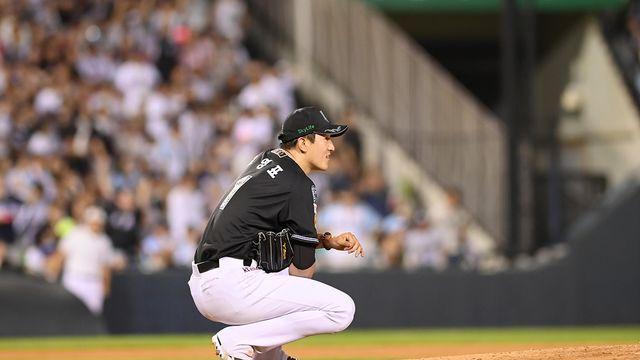 '고퀄스'가 실점 최소화했는데, 문제는 집중력이었다...'잔루 10개'에 울상 지은 KT [수원 현장]