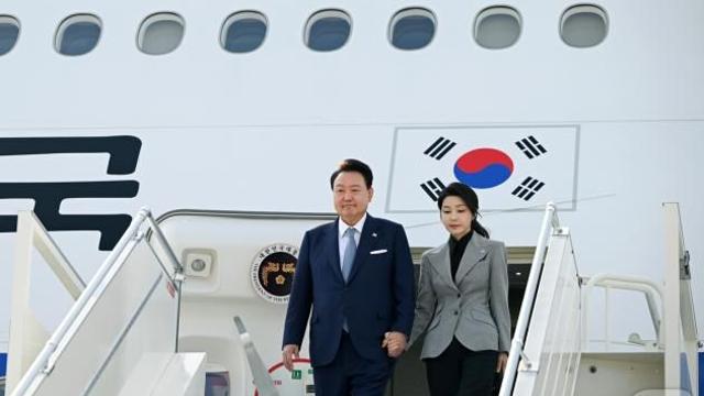 윤석열 대통령, 체코 순방 마치고 귀국…원전 동맹 구축 성과