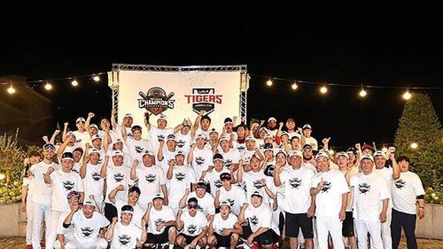 정규시즌 챔피언 KIA, 25일 KS 출정식…김기태 전 감독 시구