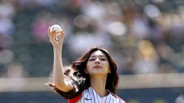 쯔위, 상큼 시구