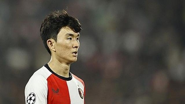 황인범, 에레디비시 데뷔전서 풀타임…페예노르트는 2-0 승리