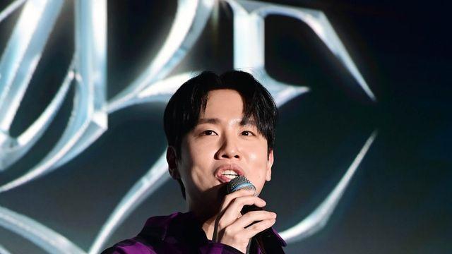 한해, 키 기자간담회 시작합니다