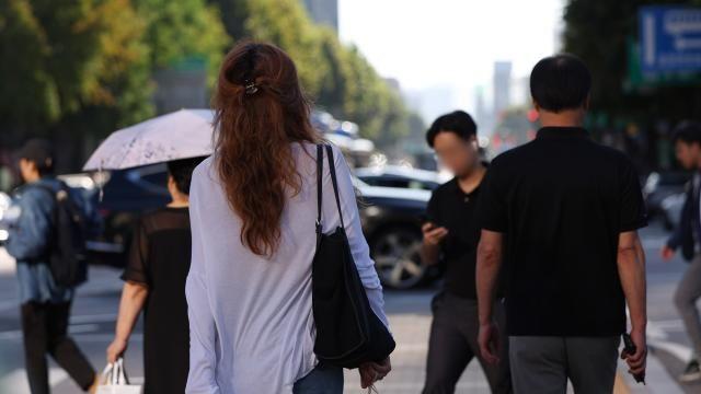 [내일 날씨] 아침 출근길 쌀쌀...내륙 15도 큰 일교차 '주의'