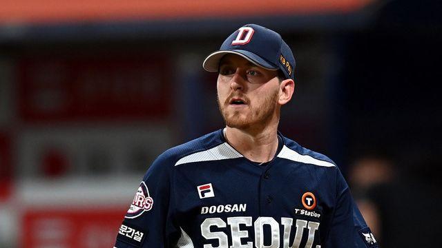 [잠실 리포트] “시간 많이 걸릴 것 같아” 기약 없는 두산 브랜든 복귀