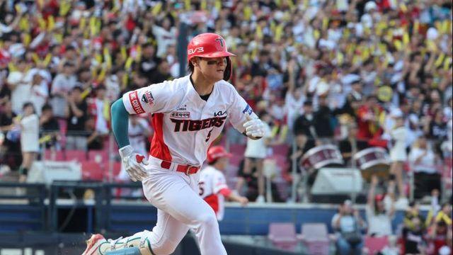 김도영, 시즌 38호 홈런으로 리그 단일 시즌 최다 득점 기록 경신…40-40까지 홈런 2개, 도루 1개 [IS 광주]