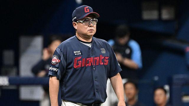 롯데 '디테일'이 아쉬운 김태형 감독, 신윤후 판단 미스 한 번 더 되짚었다 [수원 현장]