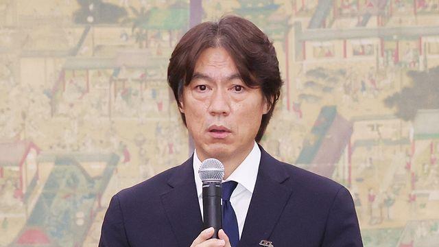 홍명보, 국가대표 감독 자리를 “봉사”라고 말했다 (+영상)