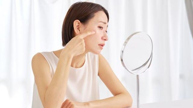 나이 들수록 축 처지는 피부…노화를 늦출 수 있는 방법은?
