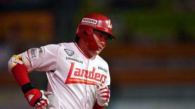 신인 정현승, 데뷔 첫 홈런~