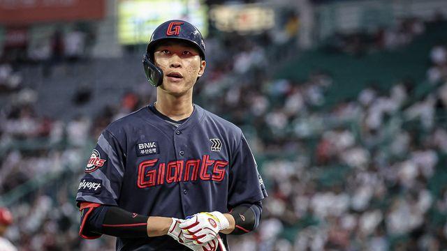 하루를 못 간 롯데 5강 희망, 3중살과 함께 물거품…올가을도 '야구'는 없다 [수원 현장]