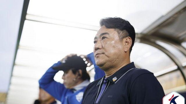[K리그2 인터뷰] 홈 마지막 경기→유종의 미 거둘까...김현석 감독 “이기고 마이크 잡고 싶다”