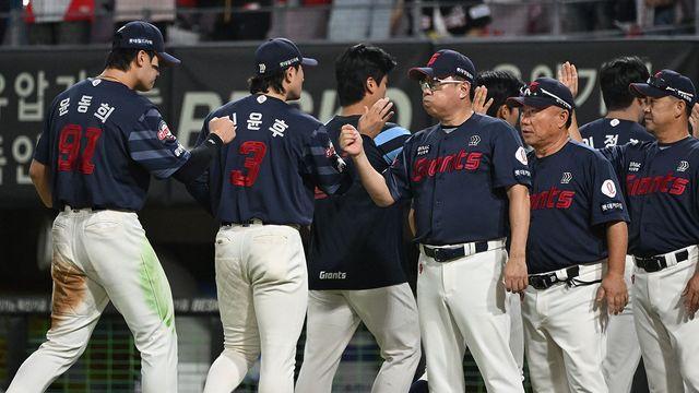 '5강 탈락'에도 최선 다한 롯데…김태형 감독 