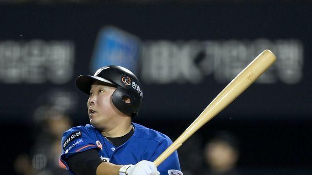 PS 진출 좌절에도 “잔여 경기 의미 있게” 강조한 김경문 감독…한화,  LG 상대 4-2 승리