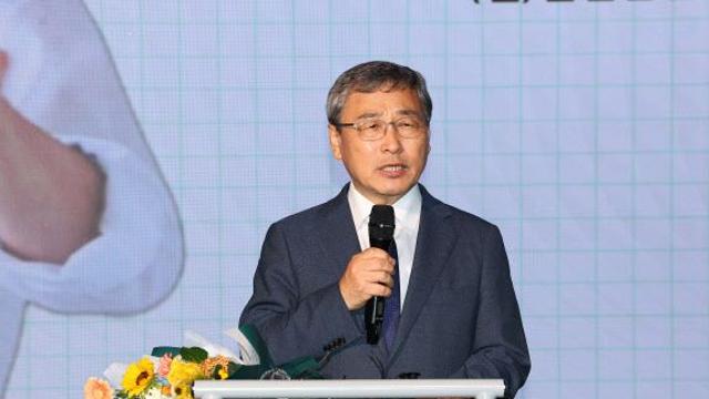 서울교육감 진보 단일화 후보에 정근식 서울대 명예교수