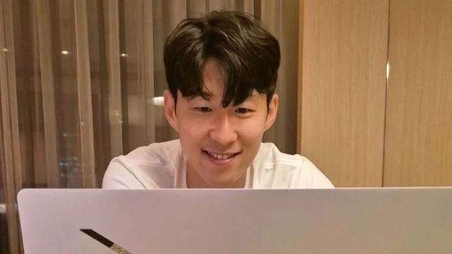 손흥민에게 물었다 “토트넘서 함께 뛴 선수 중 누굴 가장 좋아하나”... 해리 케인이 아니었다