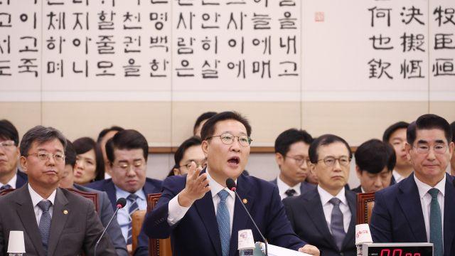 법무장관, 명품백 사건 놓고 