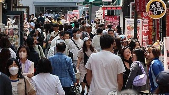4박5일 서울 패키지에 쇼핑 4∼8회…서울시 '덤핑관광' 점검