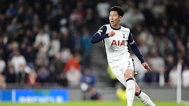 '손흥민 71분' 토트넘, UEL서 수적 열세 딛고 가라바흐 3-0 완파
