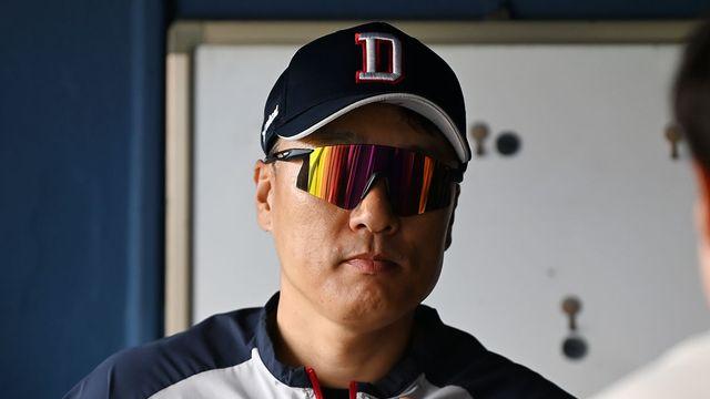 롯데 상대 '4위 확정' 노리는 두산, 국민타자도 총력전 선언...