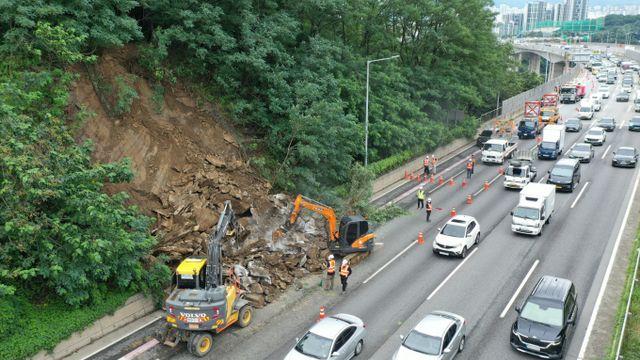 '쾅·쾅·쾅·쾅' 수도권 제1순환도로 4중 추돌… 