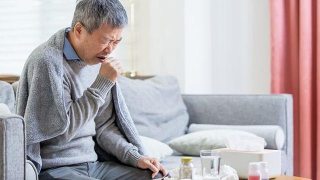 “골프 캐디와 20년간 불륜 저지른 아빠, 상간녀에게 수억 주고 암 걸려 다시 제게 왔네요”