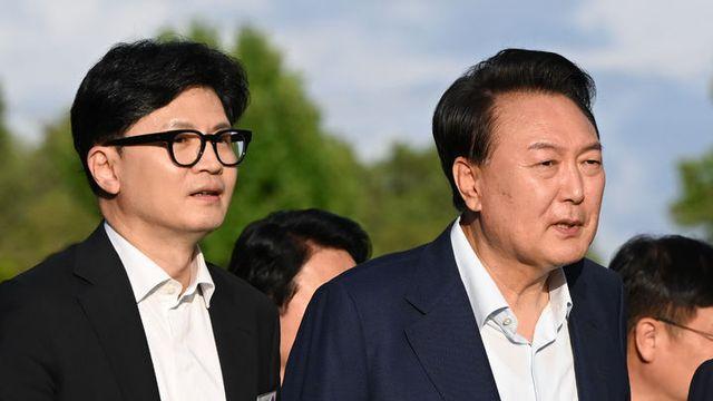 아마추어 대통령과 정치 신인 집권여당 대표의 콜라보